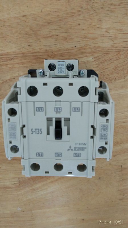 廉江三菱 接触器附件 UN-AX4 2A2B找广州观科13922203548